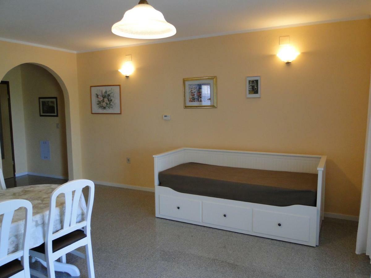Apartments Villa Maran Umag Exterior photo