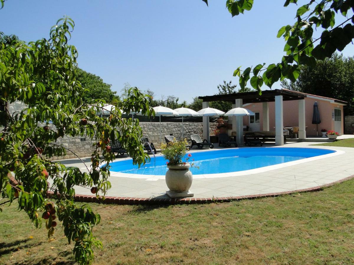 Apartments Villa Maran Umag Exterior photo
