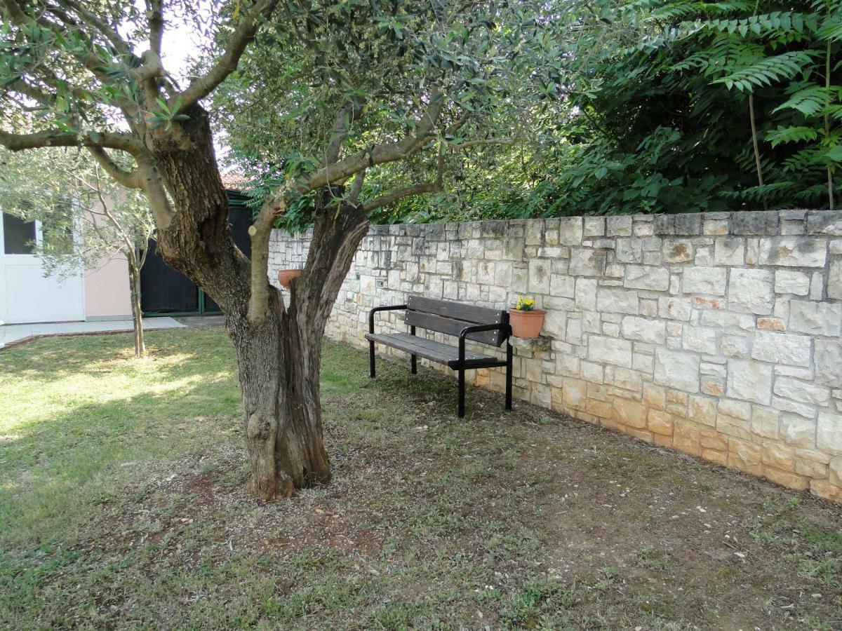 Apartments Villa Maran Umag Exterior photo